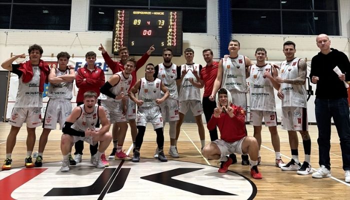 Mecz koszykarzy UJK Kielce z MKS II Dąbrowa Górnicza